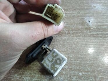 инверторы для солнечных батарей 800: Toyota Land Cruiser 80 реостат печки, Тойота Ленд Крузер 80 резистор — 2