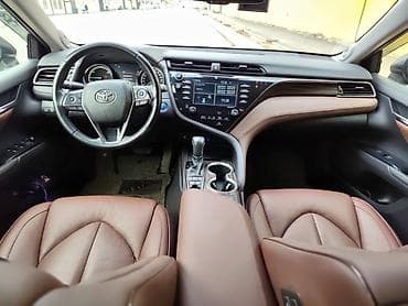 corolla 2004: Toyota Camry: 2018 г., 2.5 л, Вариатор, Гибрид, Седан — 5
