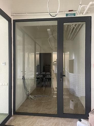 archa group: Алюминиевое окно на заказ, Тип окна: Панорамные, Декоративные особенности: Фрамуга, Платная установка, Без рассрочки — 4