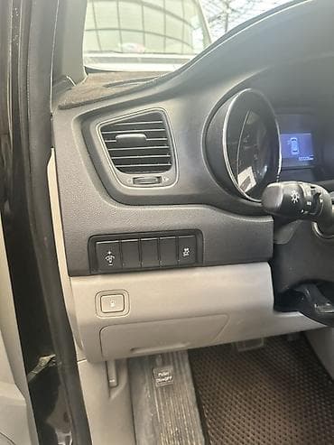 Продажа авто: Kia Carnival: 2019 г., Минивэн — 4