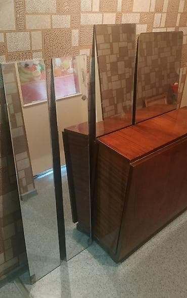 Продаются зеркала цена за 4 штуки - размеры 60-30, 55-45, 120-20***2