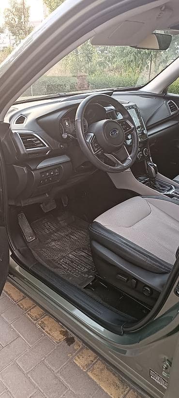 полка на багажник: Subaru Forester: 2021 г., 2.5 л, Вариатор, Бензин, Кроссовер — 8