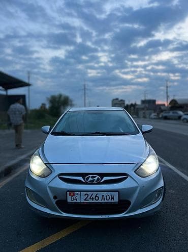 e class: Hyundai Solaris: 2011 г., 1.4 л, Ручные, Бензин, Седан — 1