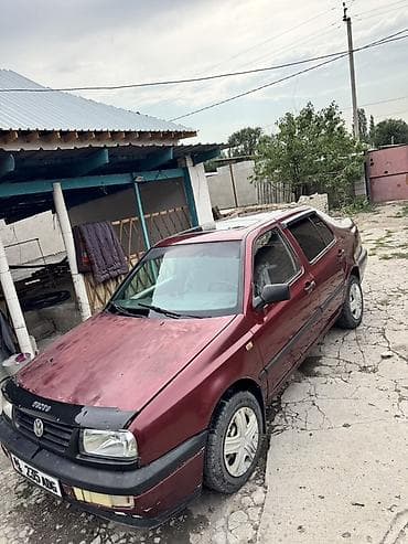 golf 6: Volkswagen Vento: 1992 г., 1.8 л, Механика, Бензин, Седан — 1