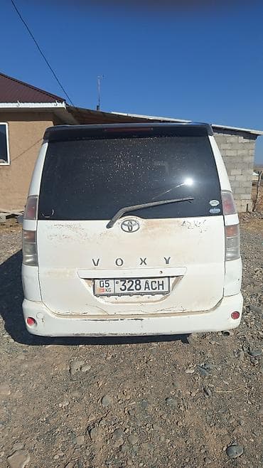toyota rav4 2011: Toyota Voxy: 2004 г., 2 л, Автомат, Бензин, Минивэн — 2