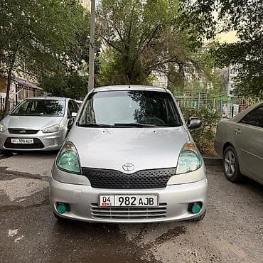 e2 byd: Toyota Yaris Verso: 2000 г., 1.3 л, Механика, Бензин, Минивэн — 4