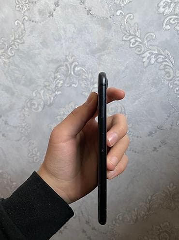 one plus 7: IPhone 7, Б/у, Черный — 5