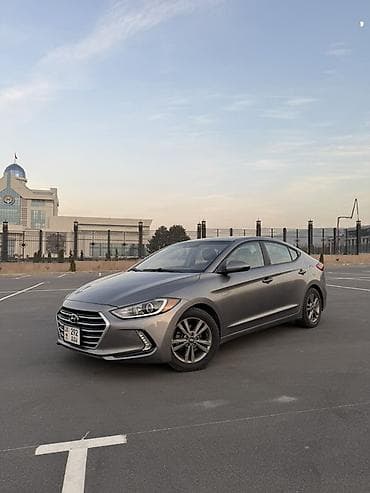 Hyundai Elantra: 2019 г., 2 л, Автомат, Бензин, Седан — 4