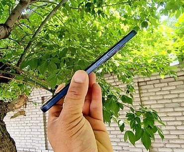 mi note 3: Redmi, Redmi Note 14, Б/у, 256 ГБ, цвет - Синий, 2 SIM — 3