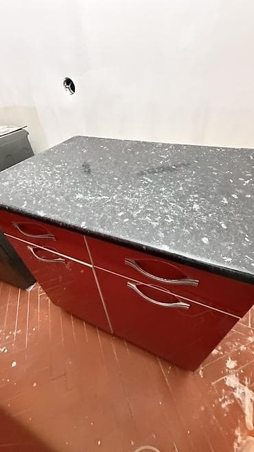 Эмерек гарнитурлары: Ашкана гарнитуру, Колдонулган, түсү - Кызыл, Өзү алып кетүү — 2