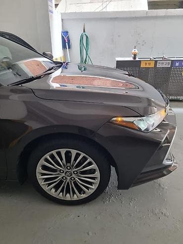prius v: Toyota Avalon: 2019 г., 2.5 л, Автомат, Гибрид, Седан — 2