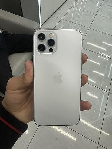 iphone рассрочка: IPhone 12 Pro, Б/у, 128 ГБ, Серебристый, Защитное стекло, 78 % — 2