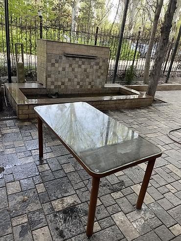 Стол для кафе, Б/у, Прямоугольный at lalafo.kg Стол для кафе, Б/у, Прямоугольный