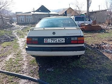 mx 6: Volkswagen Passat: 1990 г., 1.8 л, Седан — 4