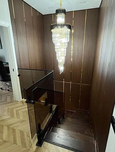 кафе бостери: Кеңселерди сатуу 200 м², Ремонту бар, Жеке үй, 3 кабат — 9