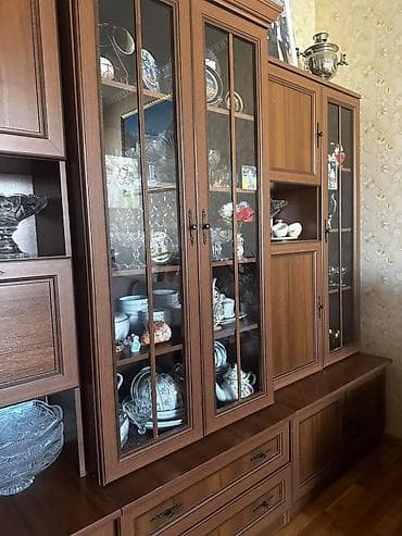 кухыный стенка: Стенка-шкаф, Тип стенки-шкафа: Горка, Для зала, Особенности: Для хранения посуды — 3