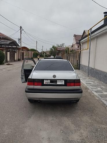 Volkswagen Vento: 1995 г., Механика, Бензин, Седан at lalafo.kg Volkswagen Vento: 1995 г., Механика, Бензин, Седан