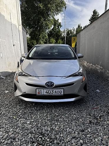smart авто: Toyota Prius: 2016 г., 1.8 л, Вариатор, Гибрид, Хэтчбэк — 4