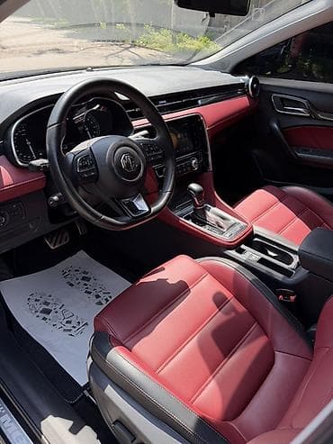 MG: MG : 2024 г., 1.5 л, Автомат, Бензин, Лифтбек — 9