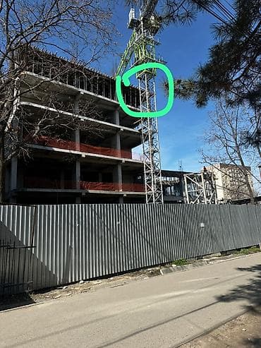 юг: Продаю коммерческое помещение, в строящемся торговом центре по — 10