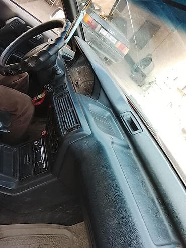 Продажа авто: Mitsubishi Galant: 1989 г., 2 л, Механика, Бензин, Седан — 2