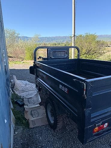 авто грузовые: Легкий грузовик — 4