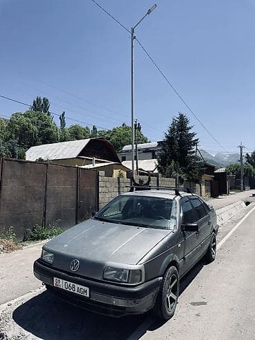 Volkswagen Passat: 1990 г., 1.8 л, Кол менен иштөөчү, Бензин, Седан — 9