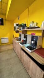 с квартирантами с магазином готовый бизнес квартирный комнат действующим: Продажа бизнеса Фастфуд Вместе с: Оборудование и мебель — 4