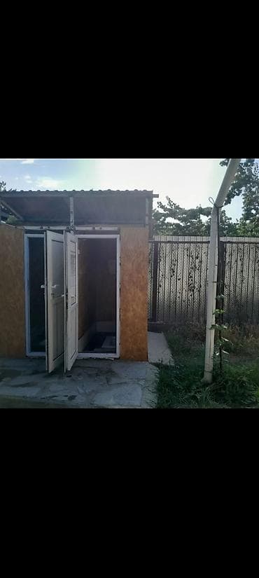 варианты: 60 м², 3 комнаты, Парковка, Забор, огорожен — 3