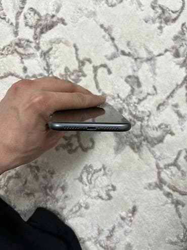 samsung 2022: IPhone 11, Черный — 5