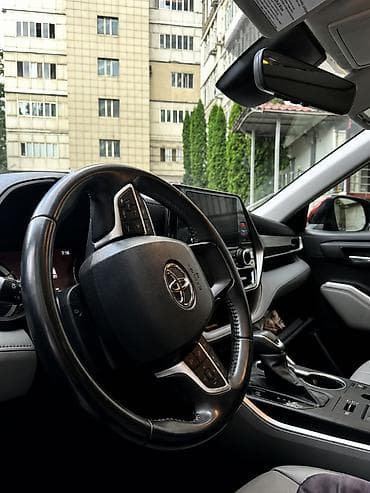 34: Toyota Highlander: 2023 г., Автомат, Бензин, Кроссовер — 9