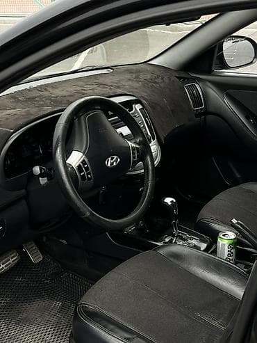 ветровик surf: Hyundai Avante: 2010 г., 1.6 л, Автомат, Газ, Седан — 8