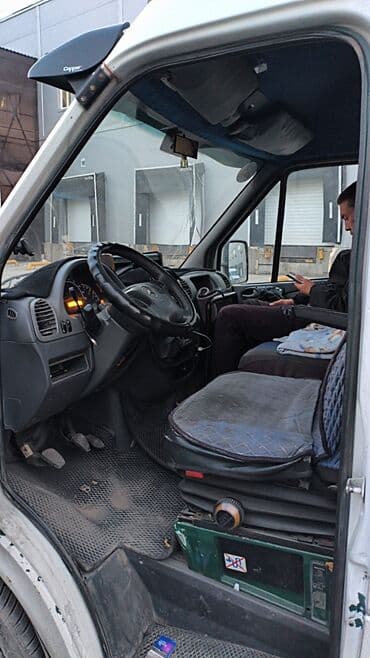 рейка субару аутбек: Жеңил жүк ташуучу унаа, Mercedes-Benz, Стандарт — 5