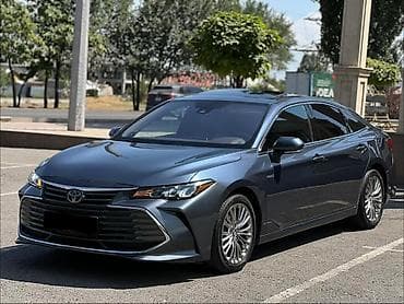 124 люк: Toyota Avalon: 2018 г., 2.5 л, Автомат, Гибрид, Седан — 1