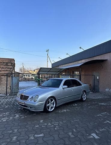 Mercedes-Benz E-Class: 2001 г., 3.2 л, Автомат, Бензин, Седан