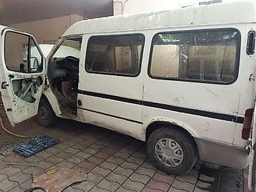 Ford Transit: 1996 г.