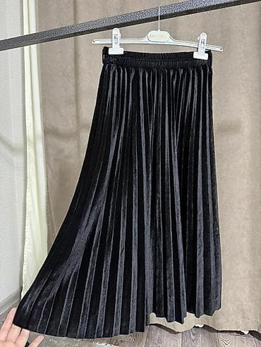 офисный костюм: Листай Все за 2000 Блузка и сиреневая двойка новые 1) Черная — 1