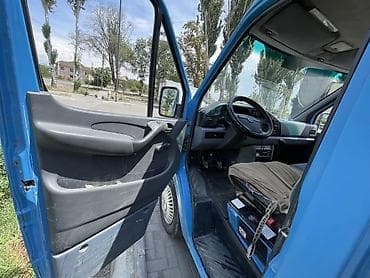 Mercedes-Benz 310D (Sprinter) — бортовой/фермерский грузовик. - — 9