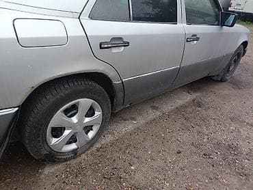 w210 e320: Mercedes-Benz W124: 1991 г., 2.6 л, Ручные, Бензин, Седан — 8