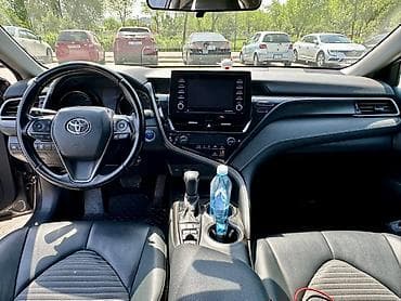 corolla levin: Toyota Camry: 2020 г., Автомат, Гибрид, Седан — 5