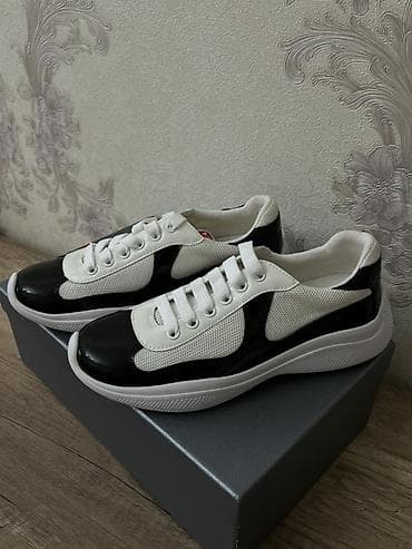 Мужские кроссовки, 38, Prada, Новый, цвет - Белый, Платная доставка