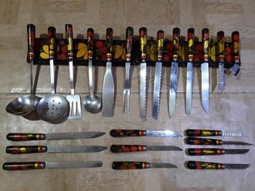 •Продаю набор столовых приборов. •Сделанные в СССР. А также много