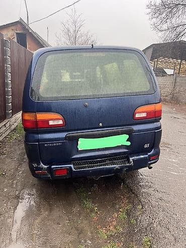 210 cdi: Mitsubishi Space Gear GLX, 1998г 2.0 куб бензин 5 ст механика — 2