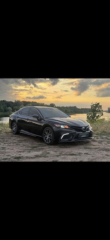 byd plus: Toyota Camry: 2018 г. — 1
