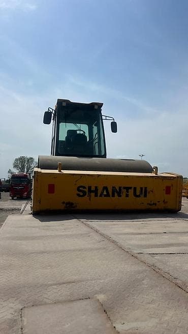 shantui: Продаю Каток дорожный SHANTUI SR22M C5 Под масла 684 моточасы - Тип — 4