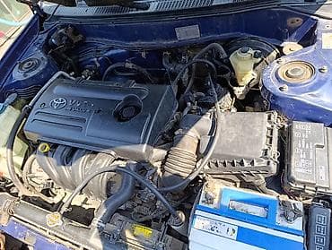 тойота 1.6: Toyota Corolla: 2000 г., 1.6 л, Механика, Бензин, Хэтчбэк — 5