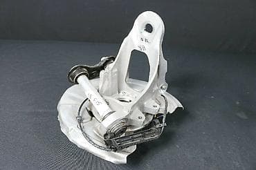 х5: Кулак правый задний (цапфа) на BMW x5 E70 Цена без подшибника ступицы — 1