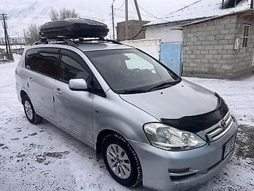 пересвет салона: Toyota Ipsum: 2005 г., 2 л, Автомат, Бензин, Минивэн — 2