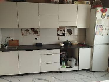 жилой дом балыкчы: Дом с участком. Одноэтажный жилой дом с двускатной крышей из — 8