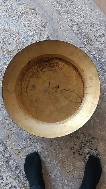 ваза стекло: Большой латунный таз/чаша ручной ковки. Описание: - Материал: латунь — 2